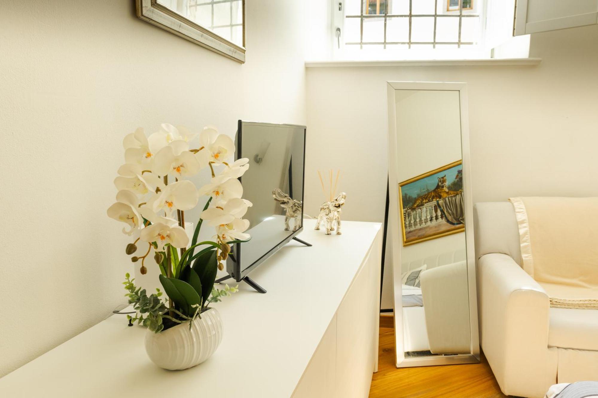 Apartamento In Pieno Centro Storico Con Parcheggio Gratuito Incluso. Údine Exterior foto