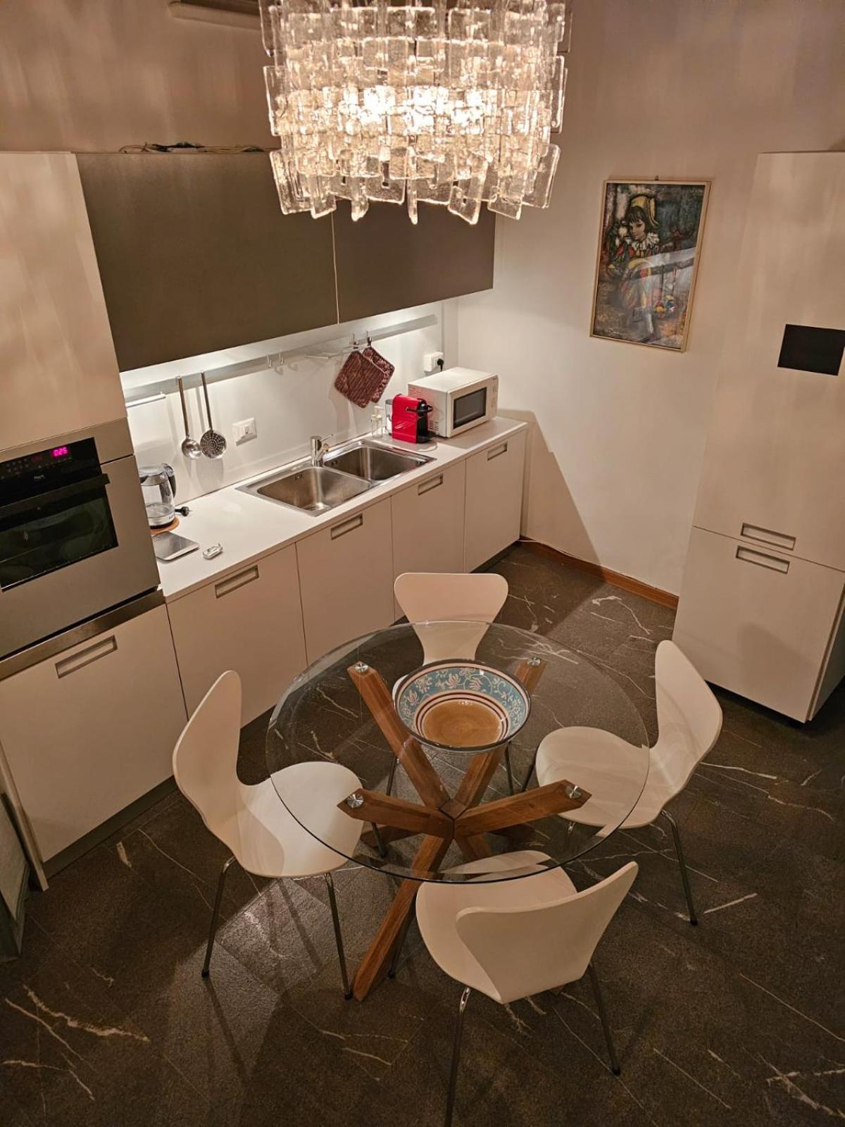 Apartamento In Pieno Centro Storico Con Parcheggio Gratuito Incluso. Údine Exterior foto
